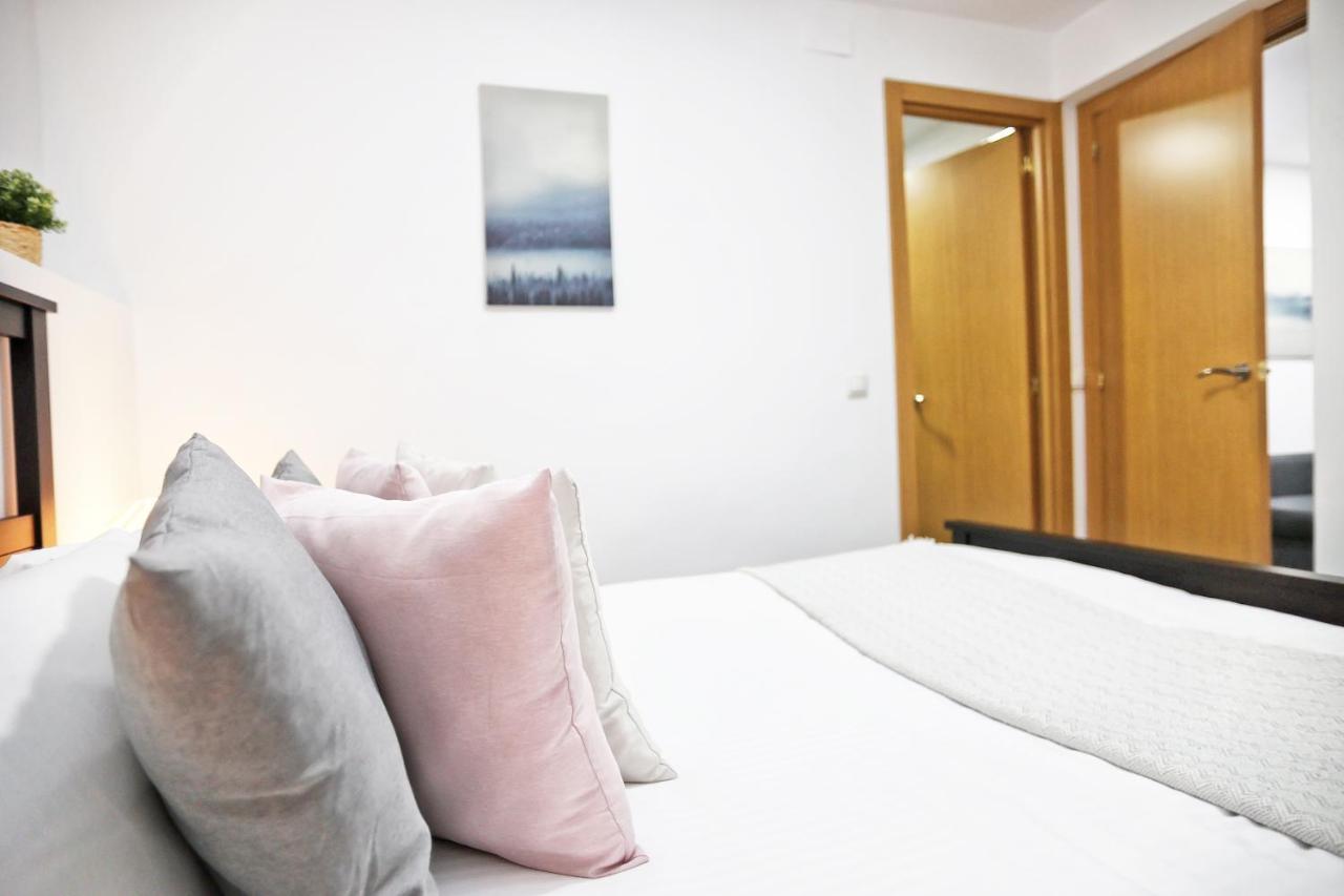 Апартаменти Holidays2Malaga Goya - Zona Huelin & 500 Mts De La Playa Екстер'єр фото